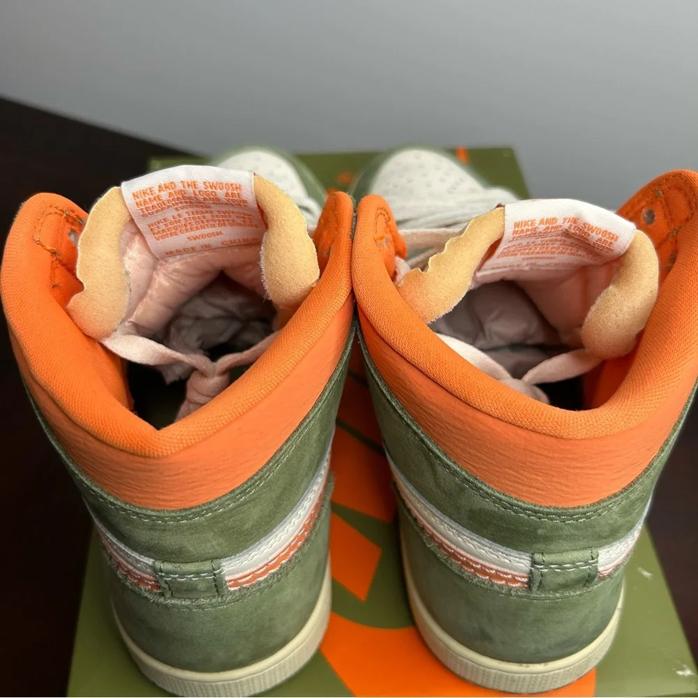 Nike | Nike Air Jordan 1 High OG Craft Celadon (8M/9.5W) - Picture 11 of 15